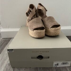 Marc Fisher Alida Wedges